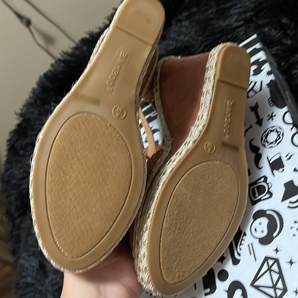 Bamboo Wedges - Picture 3 of 4